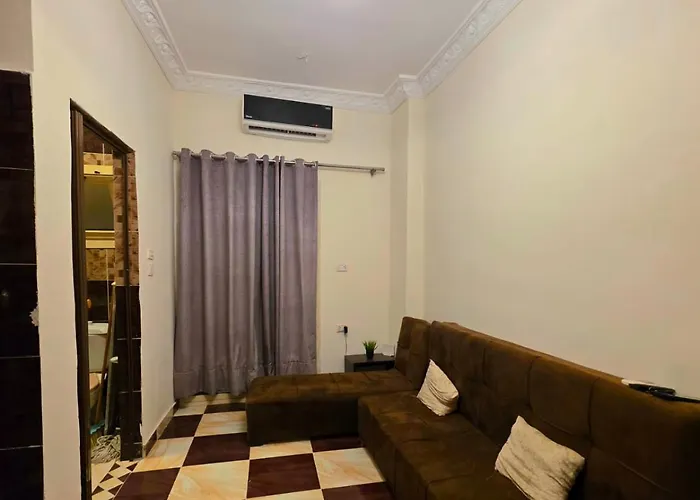 Apartment Prime Location Modern 2-bedroom - Sheraton Road, *