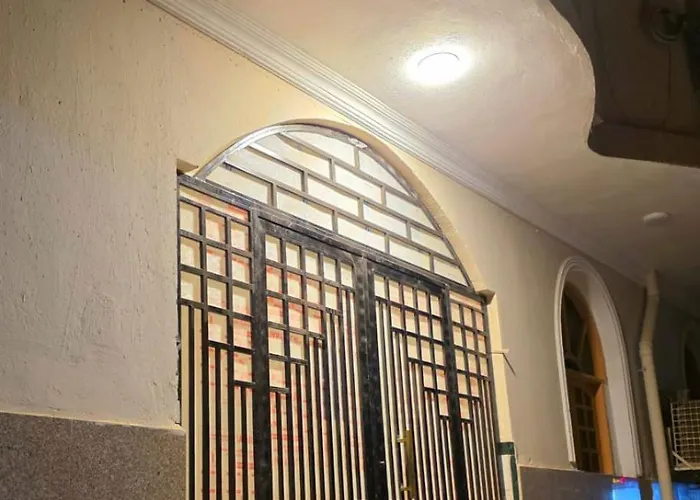 Prime Location Modern 2-bedroom - Sheraton Road, *